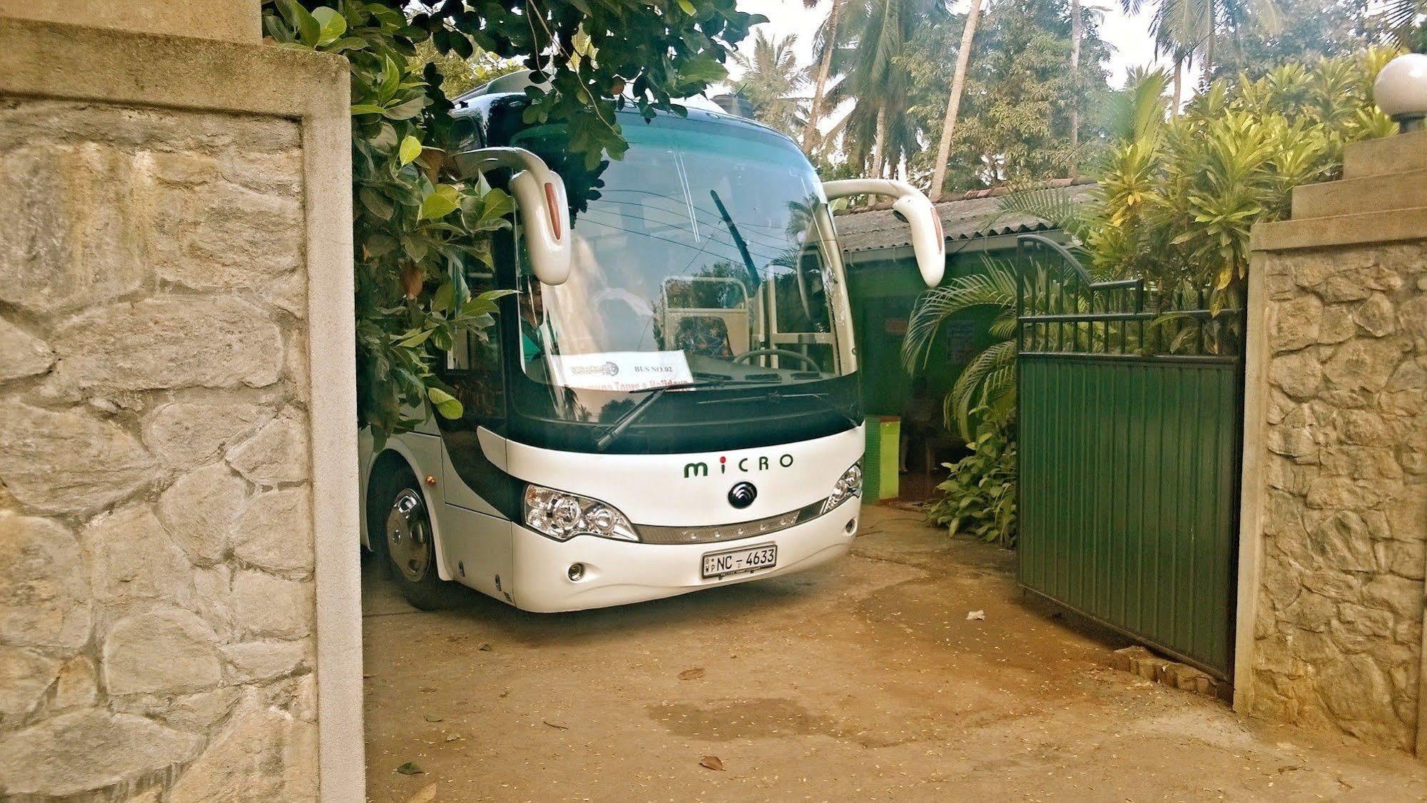 Sigiri Holiday Inn Inamaluwa Exterior photo